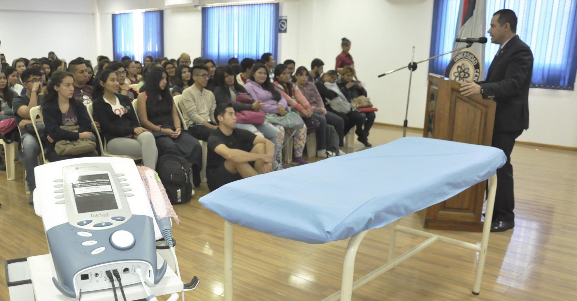 NUEVOS EQUIPOS DE ÚLTIMA GENERACIÓN PARA LA CARRERA DE FISIOTERAPIA Y KINESIOLOGÍA
