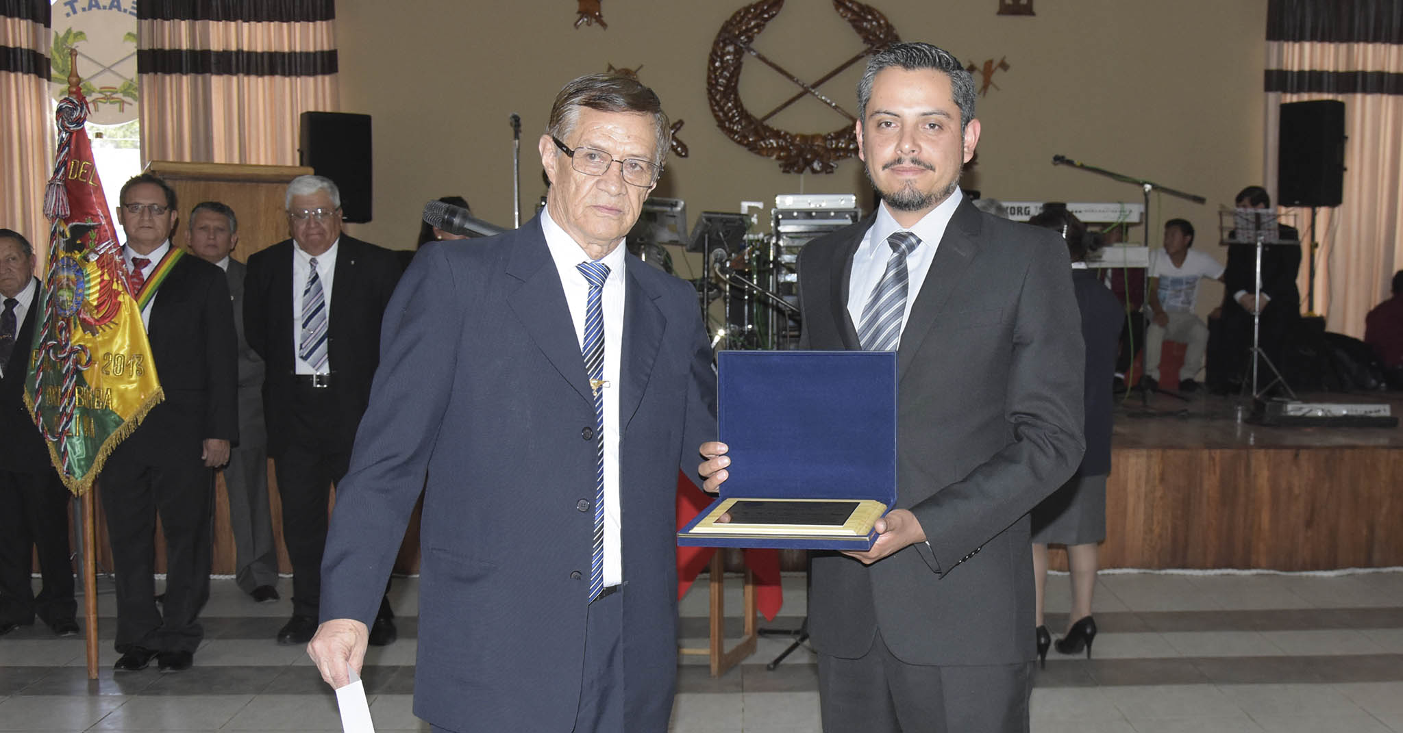 UNICEN FUE RECONOCIDA POR LA UNIÓN DE MILITARES DEL SERVICIO PASIVO – DEPARTAMENTAL COCHABAMBA