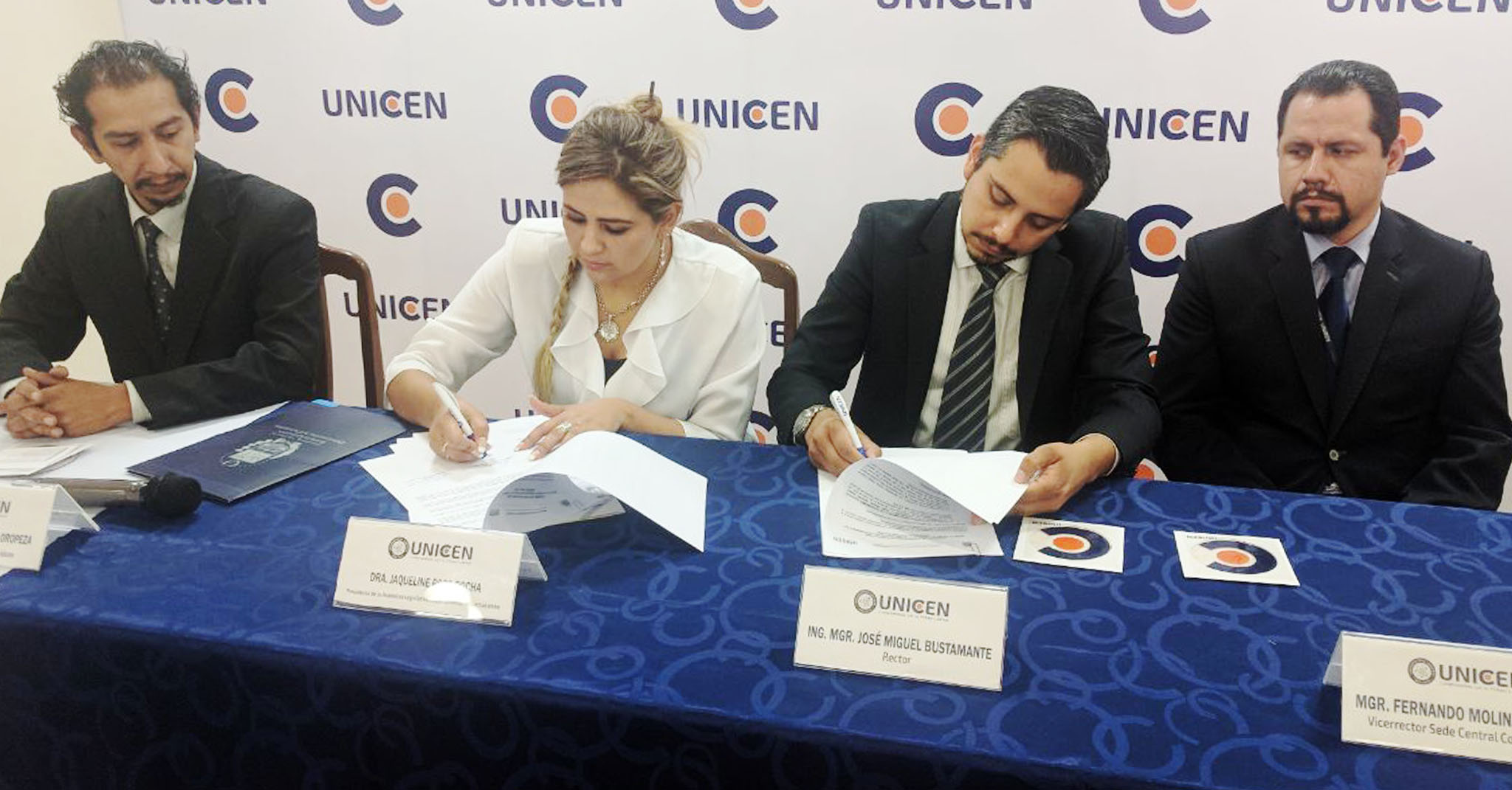UNICEN FIRMÓ CONVENIO INTERINSTITUCIONAL CON LA ASAMBLEA LEGISLATIVA DEPARTAMENTAL DE COCHABAMBA