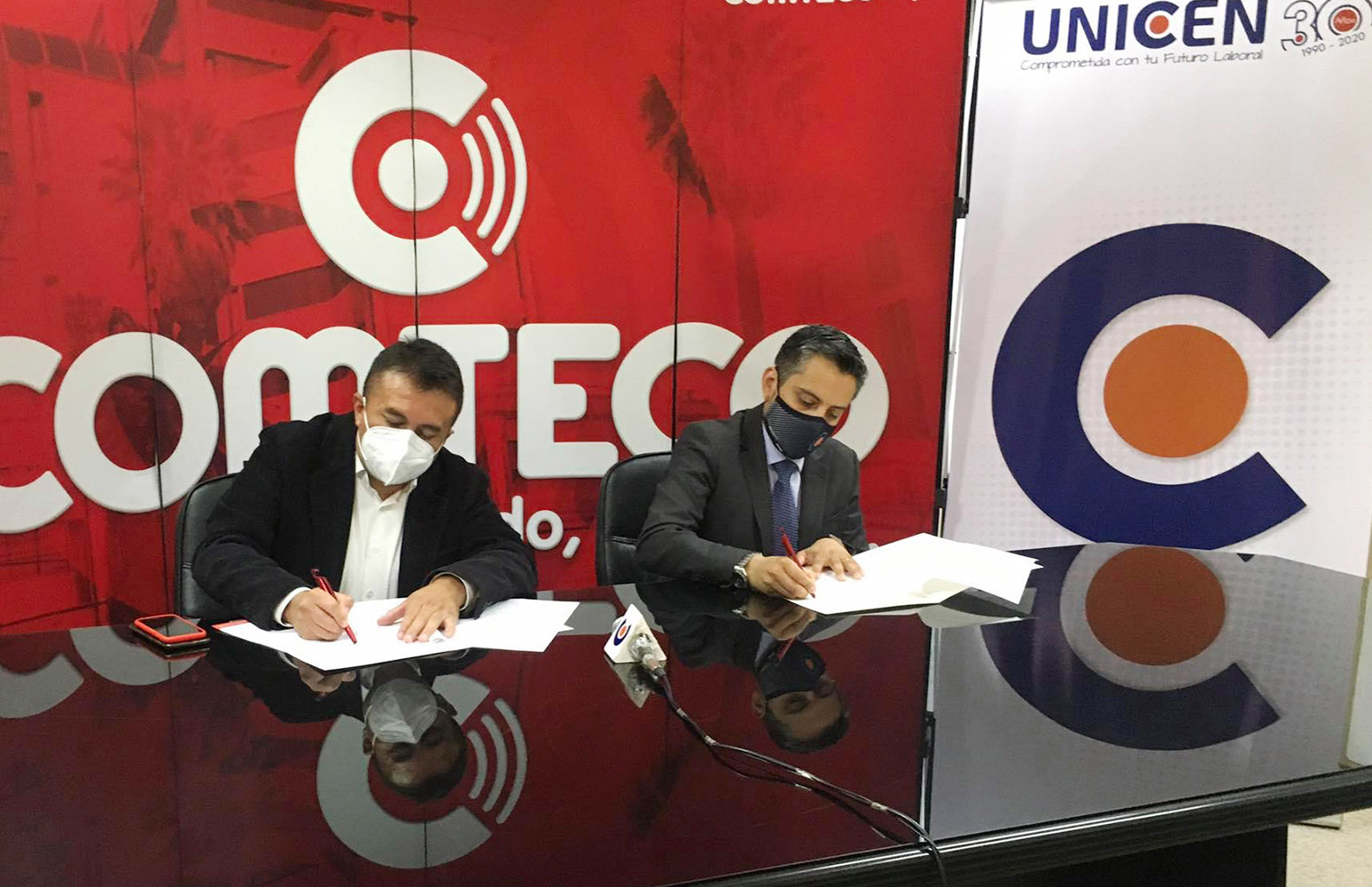 Internet con acceso absoluto a un costo accesible es el convenio que UNICEN firmó con COMTECO