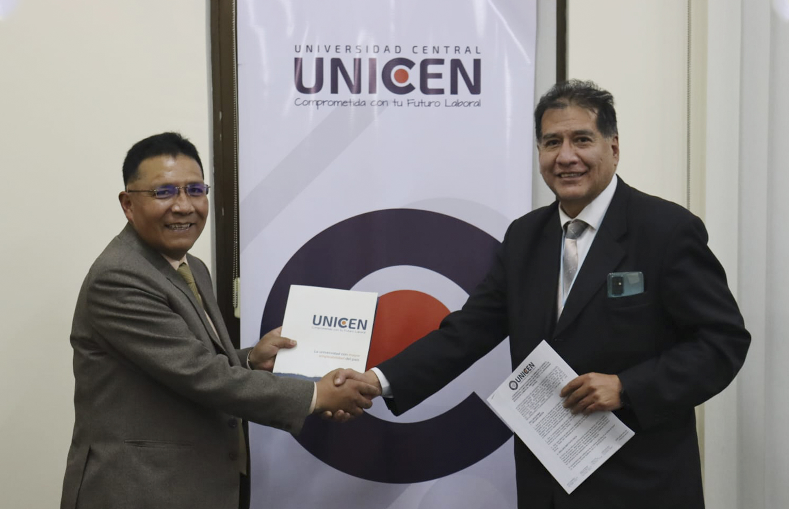 Convenio interinstitucional beneficiará a Técnicos Superiores del Instituto Técnico de Educación Comercial Americano