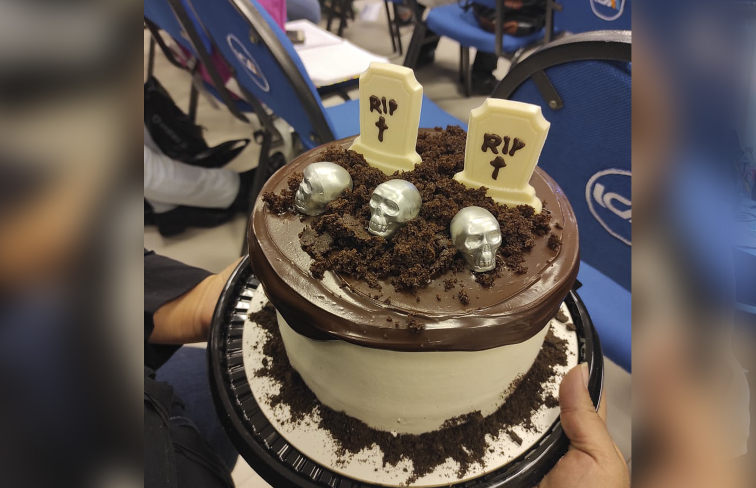 En el área de gastronomía: Estudiantes se capacitan en taller de chocolatería y repostería