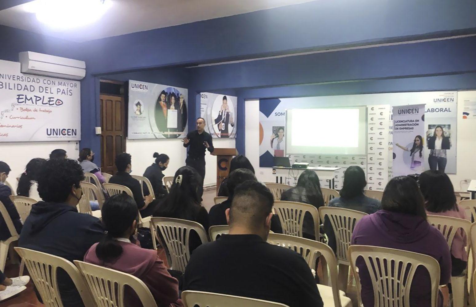 Taller de «Finanzas Personales y Ahorro” fue organizado por el Centro de Oportunidades Laborales (COL)