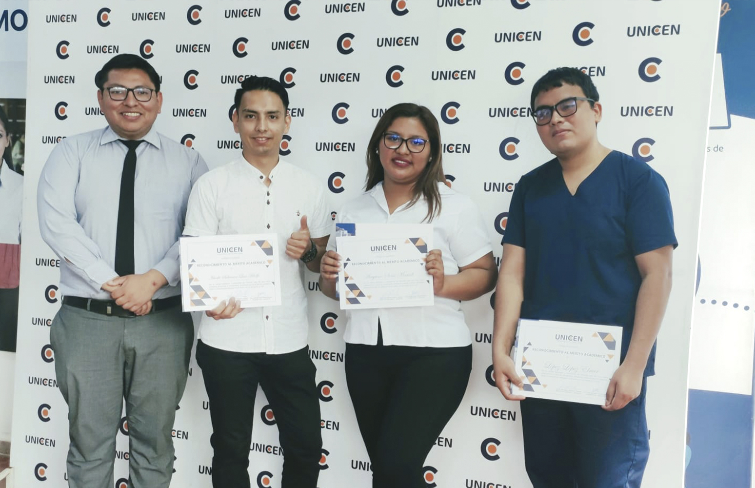 Entrega de certificados de reconocimiento al mérito universitario por el «Día del Estudiante»