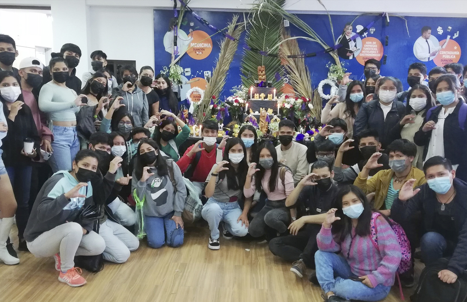 Estudiantes de Medicina recordaron a sus difuntos por la festividad de Todos Santos