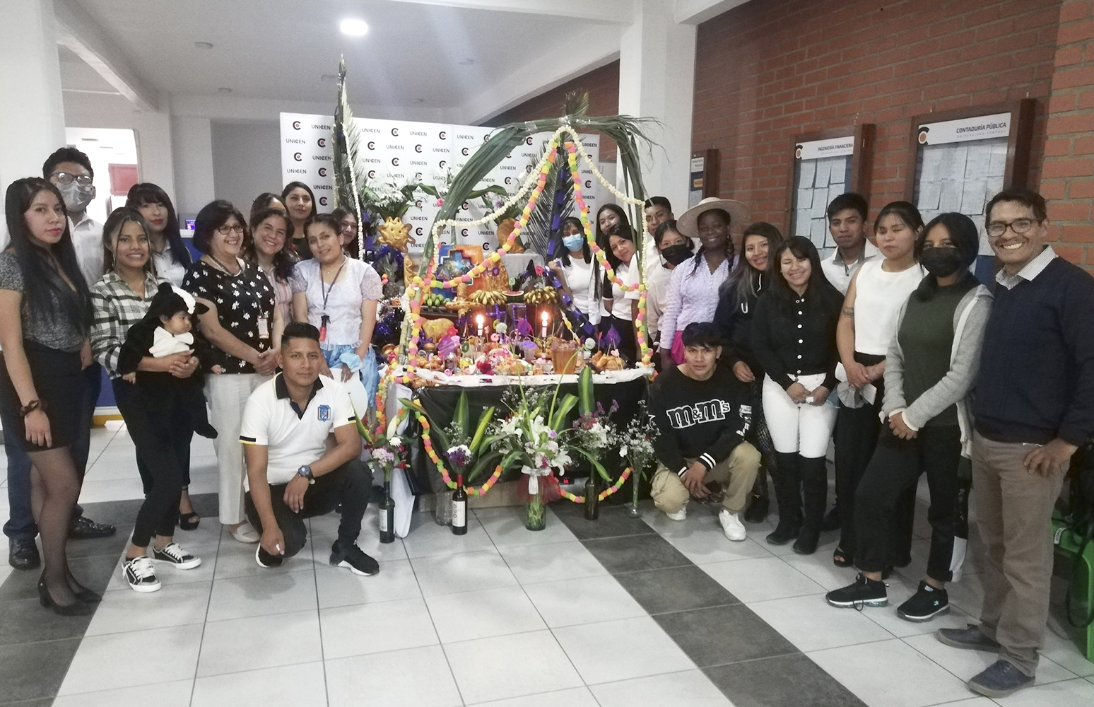 La carrera de Trabajo Social armó y explicó el significado del Mast´aku o mesa de Todos Santos