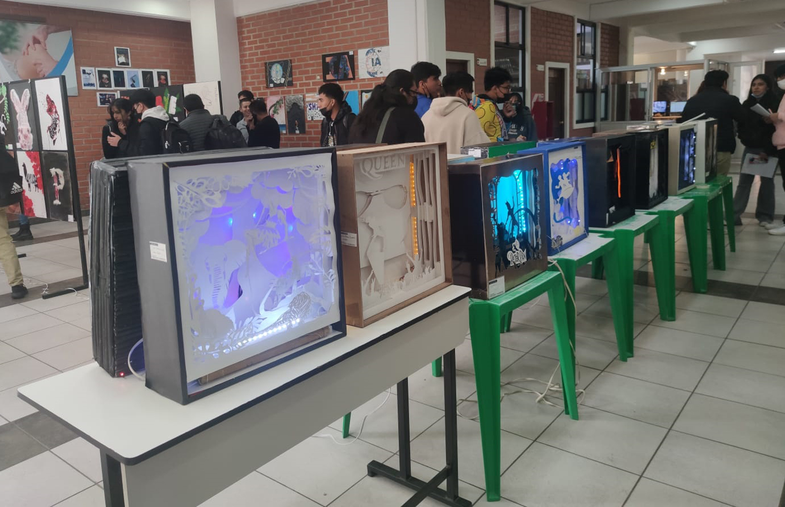Interesante exposición en la carrera de Propaganda, Publicidad y Marketing