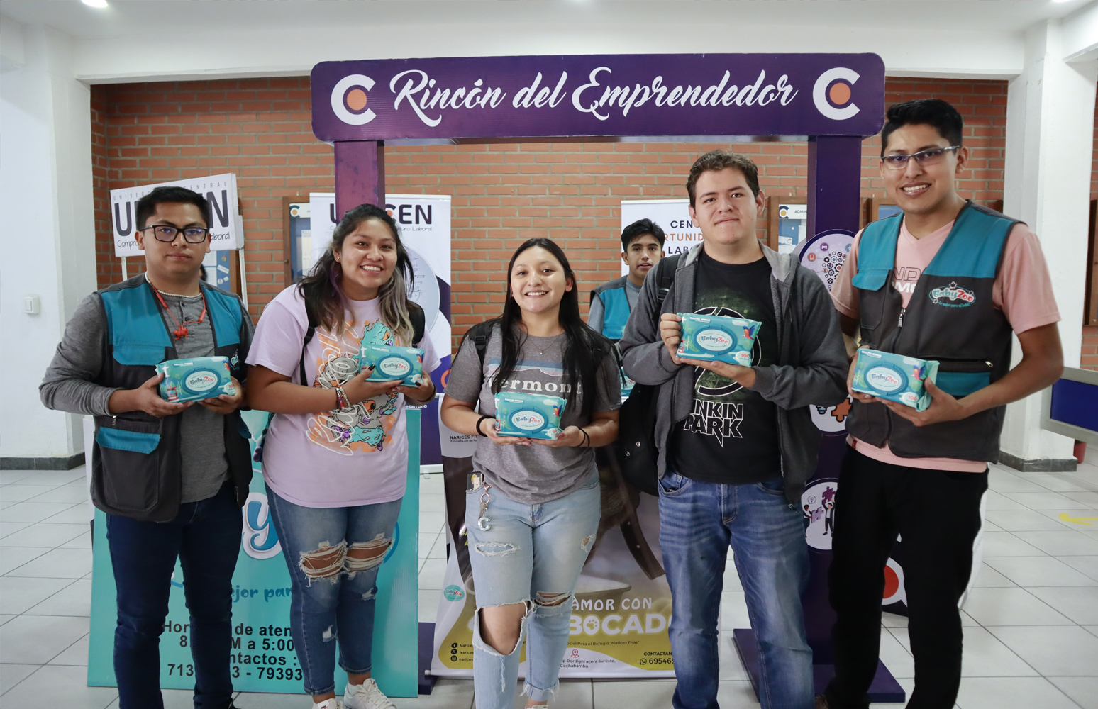 Misael Quiñonez con su empresa «Baby Zoe», es parte de «El Rincón del Emprendedor»