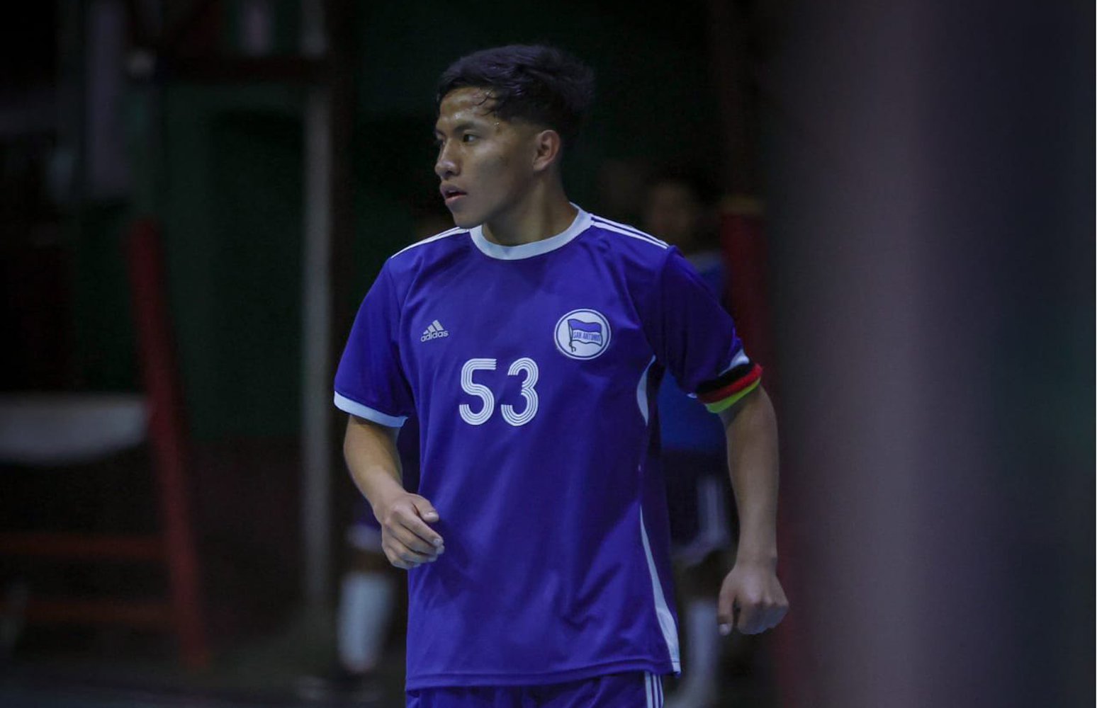 Santiago Iván Álvarez Quelali es beneficiario de una beca deportiva de UNICEN