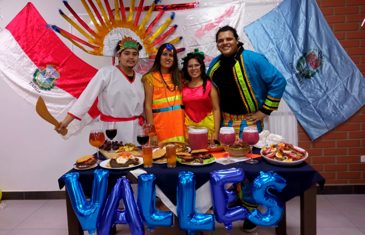 Feria de variedades gastronómicas: Boliviana, Americana, Alemana y Francesa