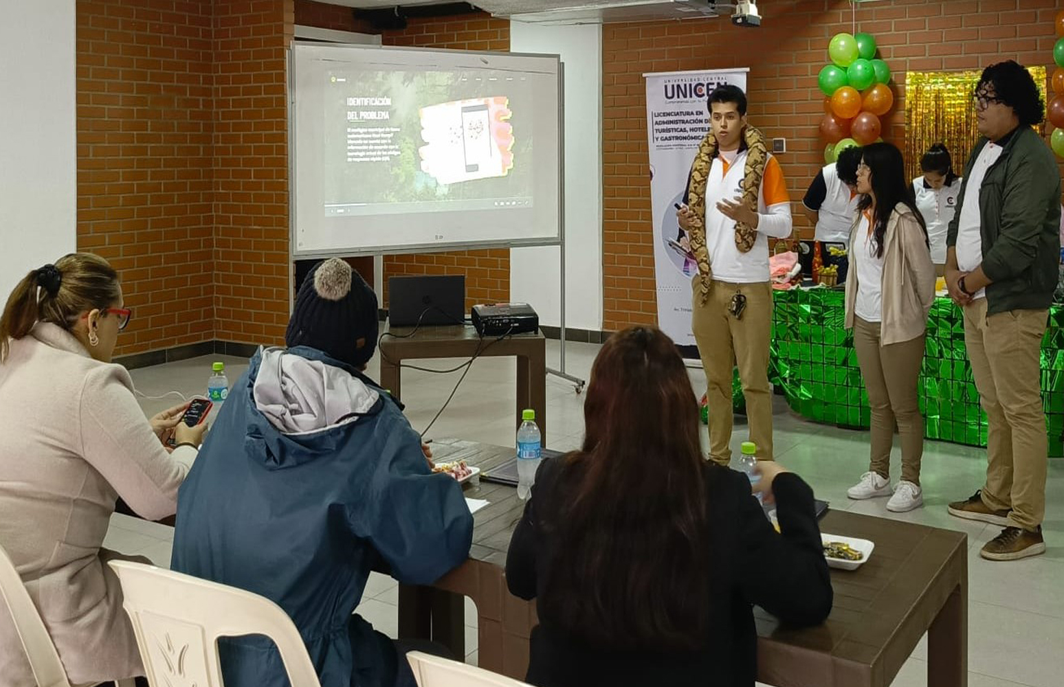Implementación de códigos de respuesta rápida en el Zoológico Municipal de Santa Cruz 