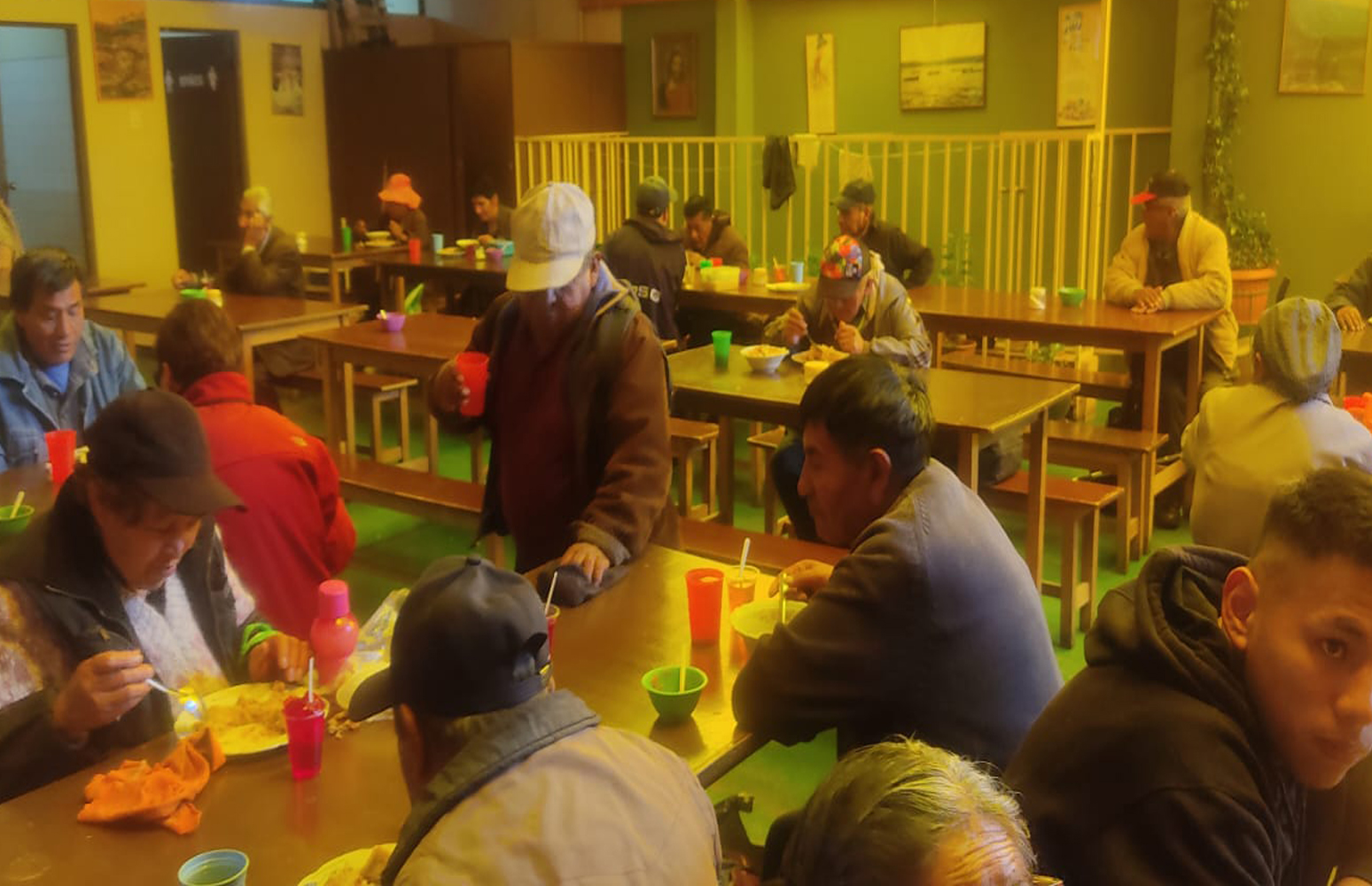 Visita al comedor San Calixto por parte de la carrera de Psicología