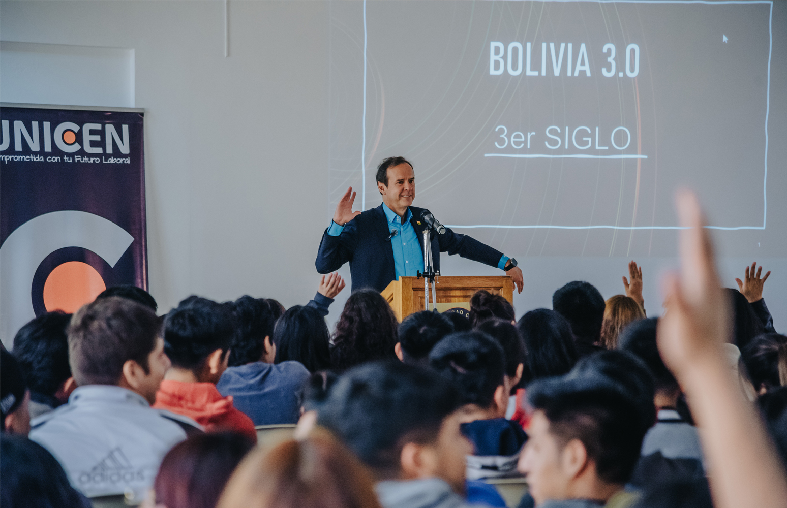 Conferencia Magistral: Bolivia, rumbo al tercer siglo 