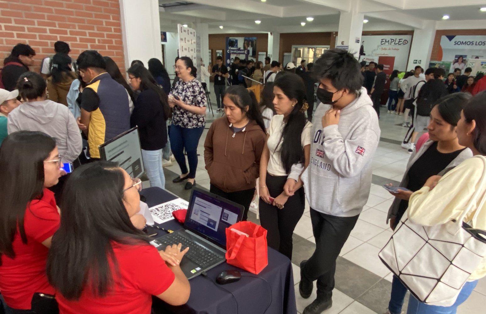 Con gran satisfacción se llevó adelante la EXPO EMPLEO en Cochabamba