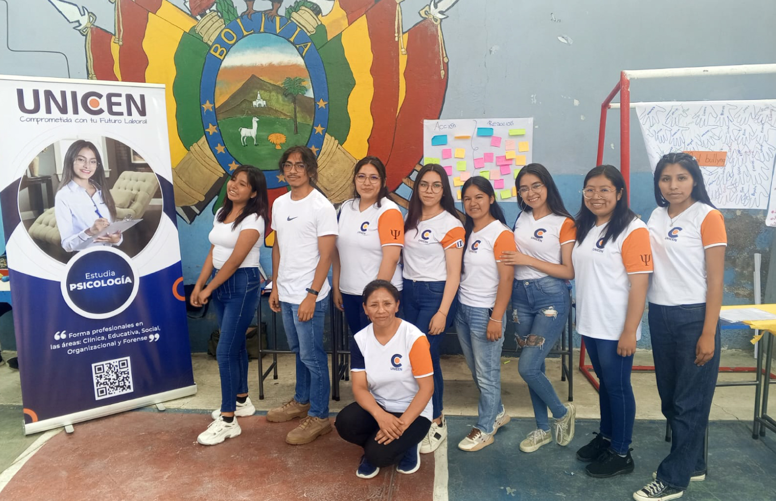 La carrera de Psicología se hizo presente en los colegios de Cochabamba